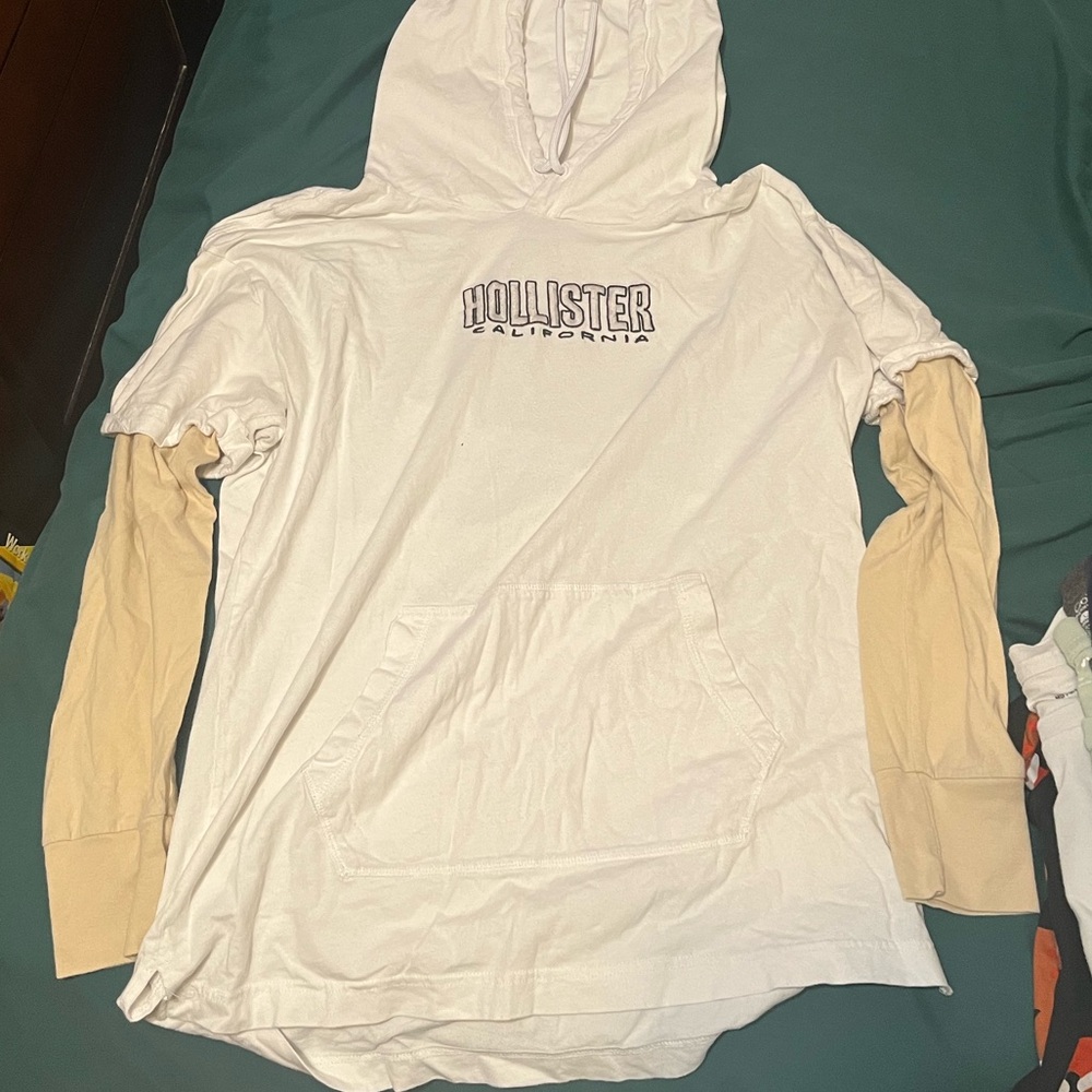 Hollister Long Sleeve hoodie